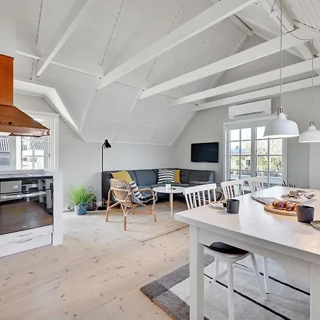 Ulv - 25m From The Sea By Interhome *